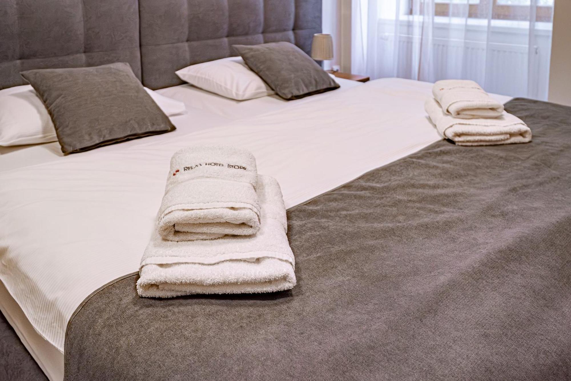 Relax Hotel Stork Lednice Kültér fotó
