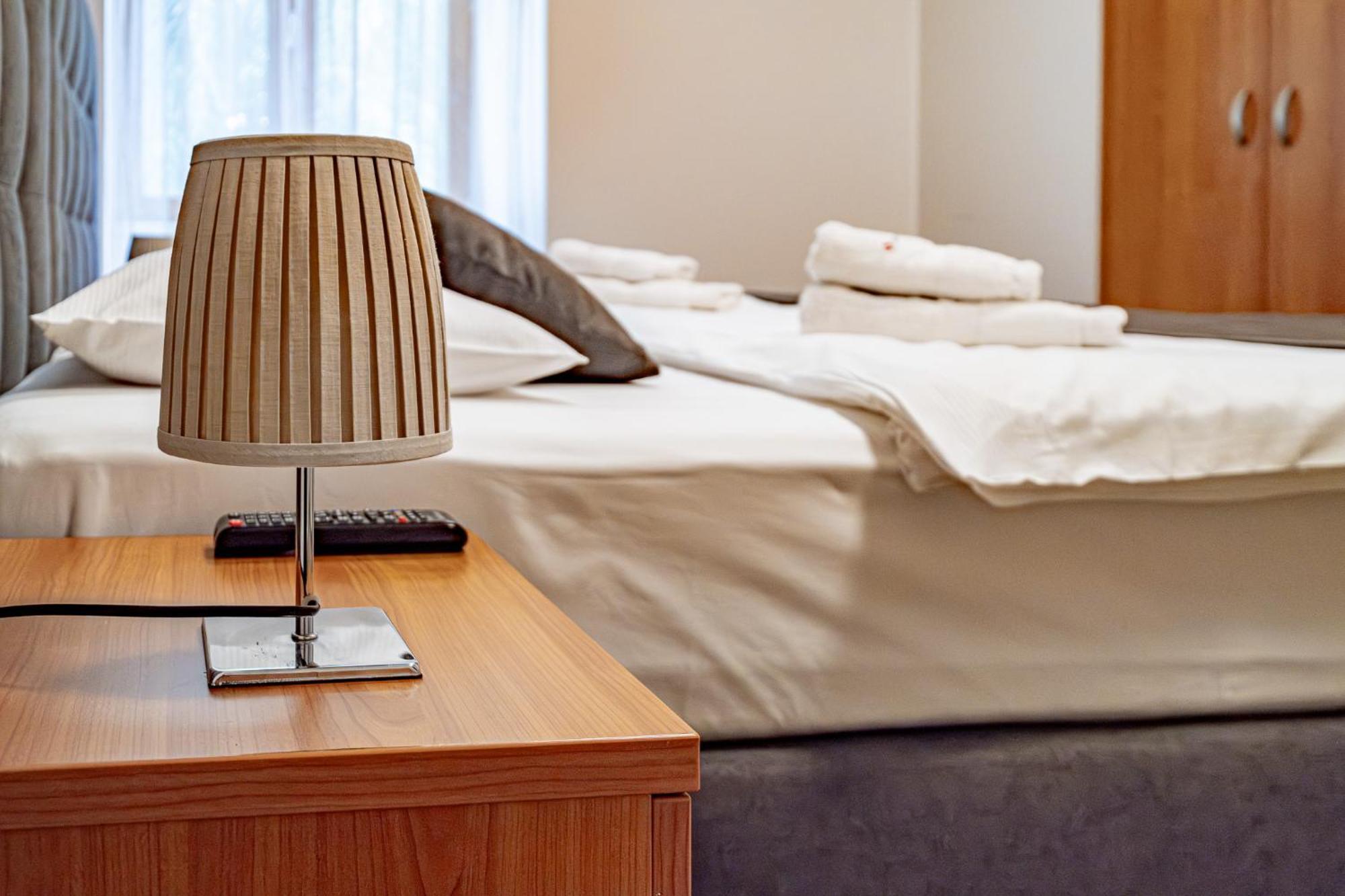 Relax Hotel Stork Lednice Kültér fotó